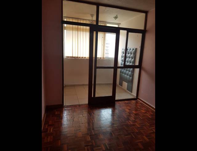 2.5 BEDROOM APARTMENT TO LET IN SOUTH BEACH